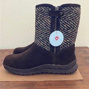 Minnetonka Brown Leather/Wool Warm Ankle Boots 9 NWT